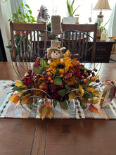 Load image into Gallery viewer, Pumpkin Carriage Centerpiece
