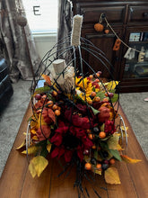 Load image into Gallery viewer, Pumpkin Carriage Centerpiece
