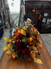 Load image into Gallery viewer, Pumpkin Carriage Centerpiece
